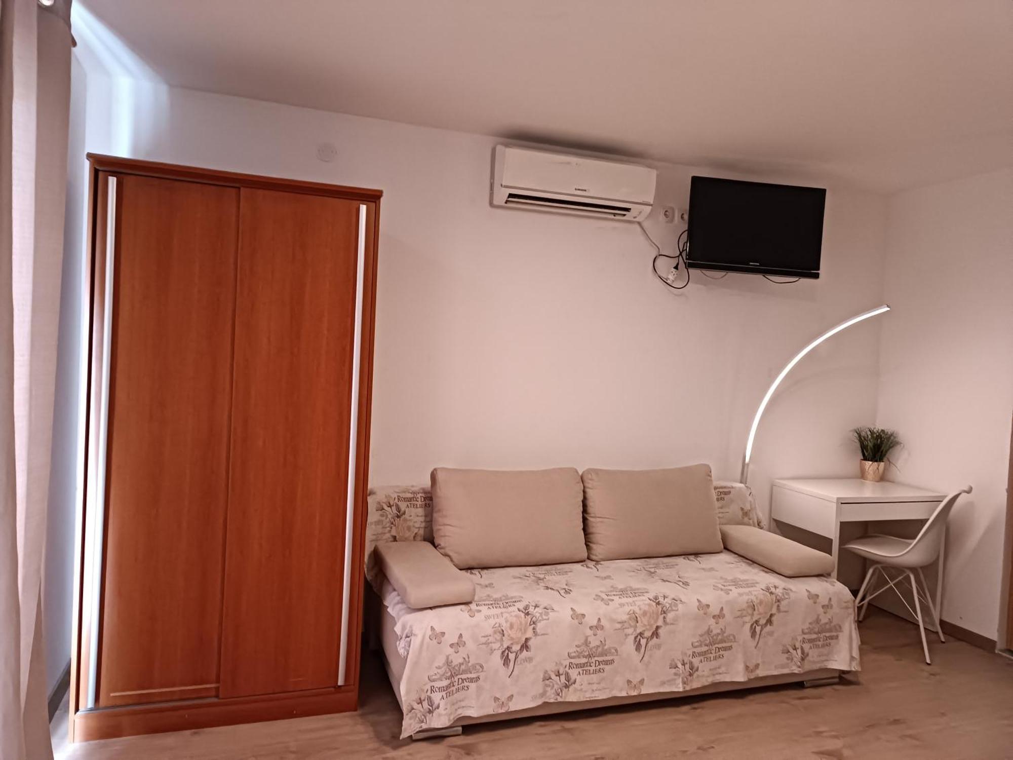Apartments Jonjic Vodice Buitenkant foto