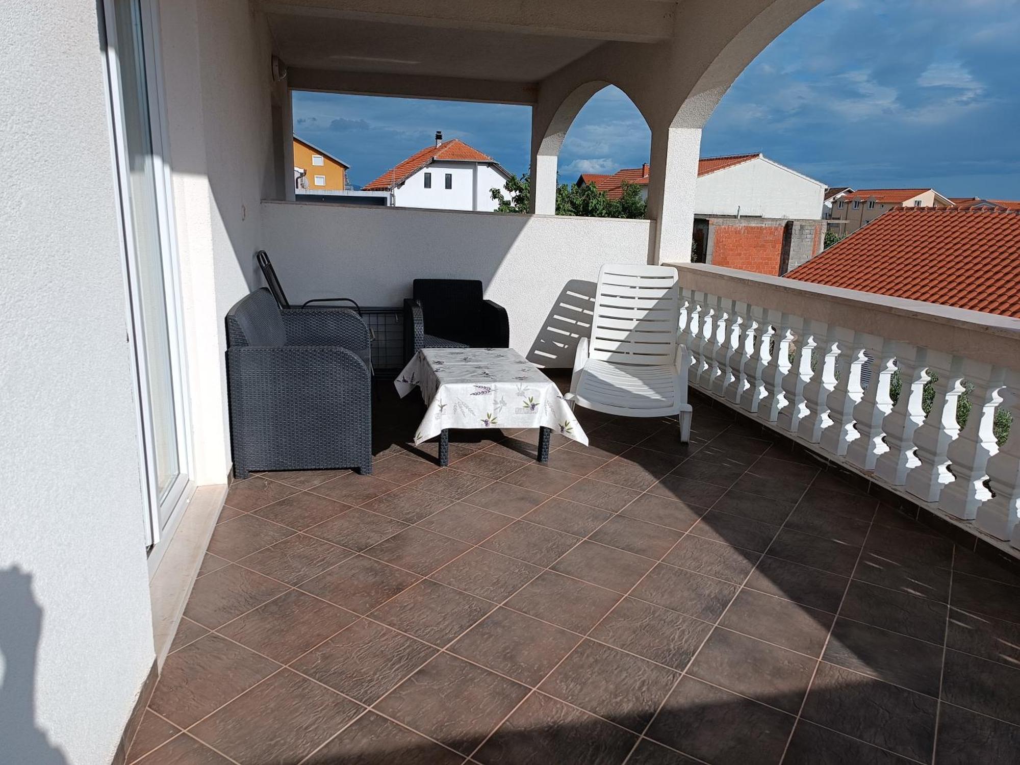Apartments Jonjic Vodice Buitenkant foto