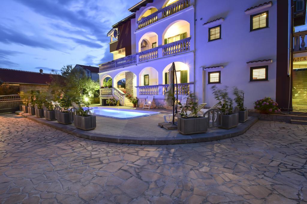 Apartments Jonjic Vodice Buitenkant foto
